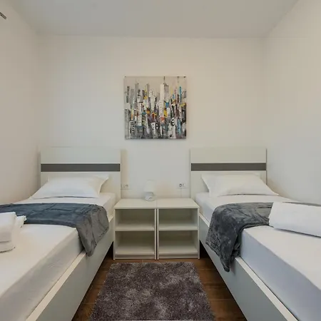 La Prima Luxury I Apartment *