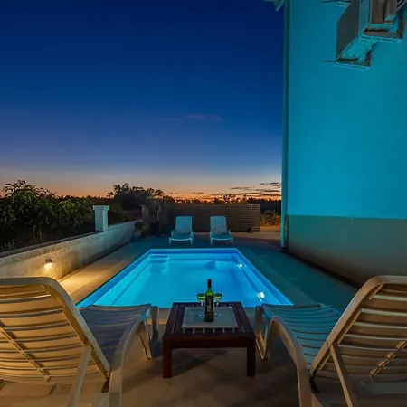La Prima Privlaka Luxury I Apartment *